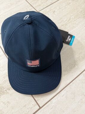 melin Navy Flag Patch Cap..men’s size L
Americana .nwt .. authentic